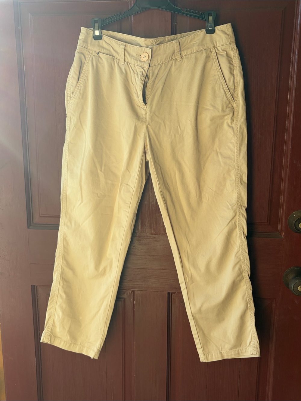 Classic Women’s Khaki Cropped Pants Comfortable Everyday Wear